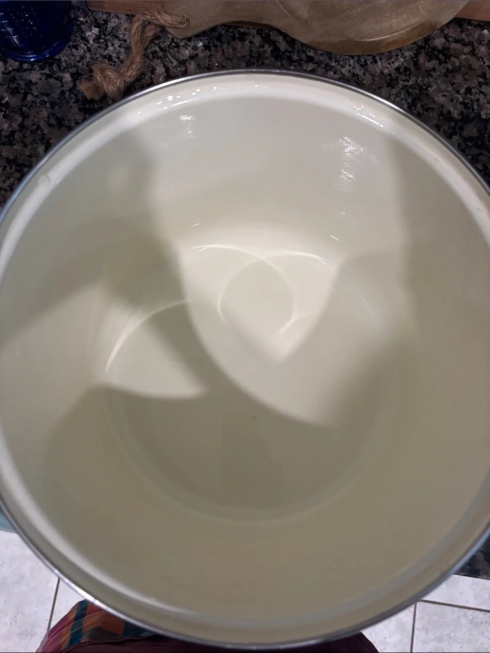 Croton Light Blue Enamel Stockpot with Lid